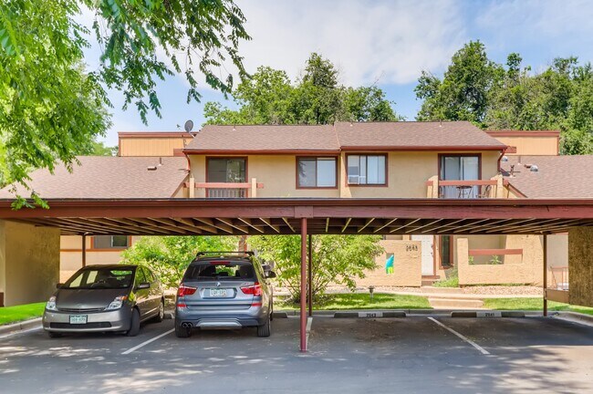 Foto del edificio - 2647 Grapewood Ln