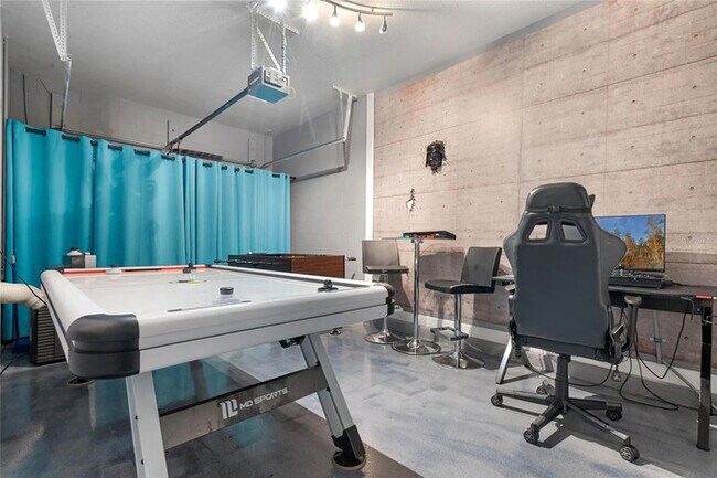 Foto del edificio - 5424 Solterra Cir