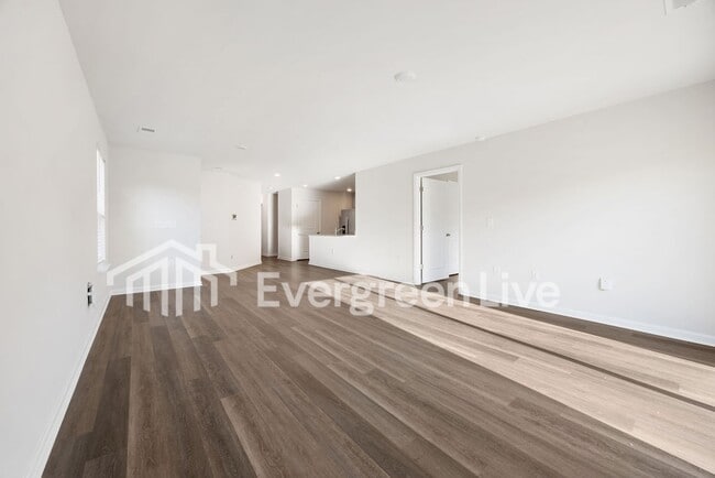 Foto del edificio - Coming Soon!