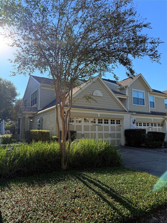 Foto del edificio - 13600 Breton Ridge St