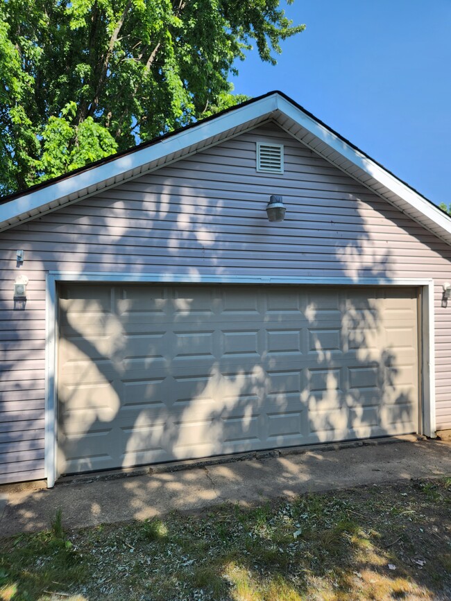 Garage from alley - 2839 Benninghofen Ave