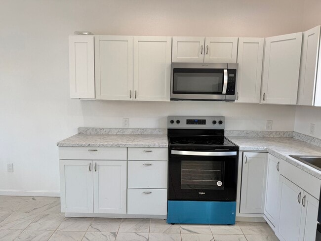 Building Photo - Newly Upgraded - 2 Bedroom / 1 Bathroom House In Waiehu For Rent! Pet friendly!