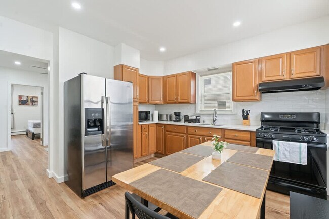 Foto del edificio - 1622 Union Turnpike