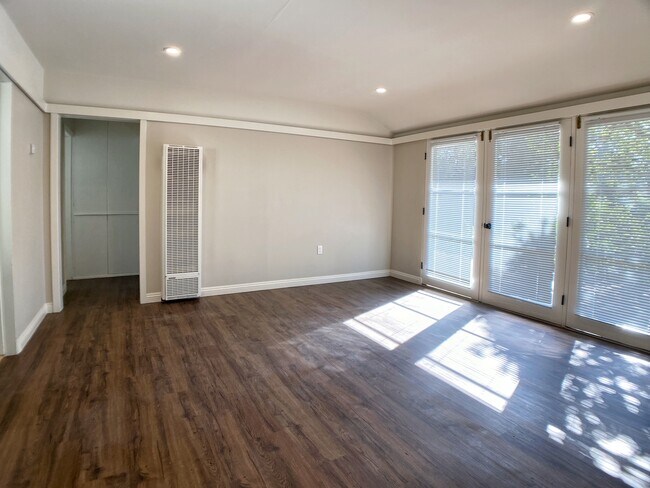 Foto del edificio - 1940 Mill Rd