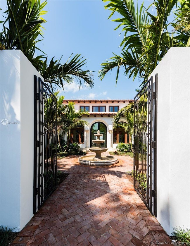 Foto del edificio - 5410 N Bay Rd