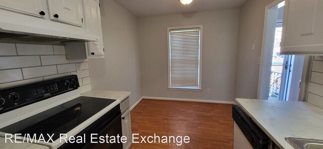 Building Photo - 2 br, 1.5 bath House - 3706 Cliffridge Dri...