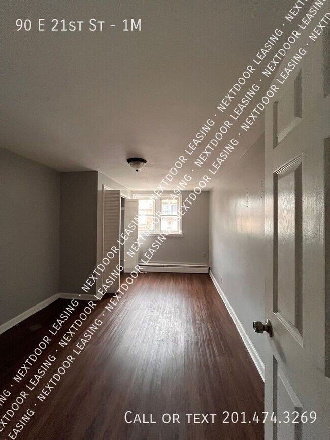 Foto del edificio - 90 E 21st St