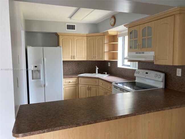 Foto del edificio - 5701 W 25th Ct
