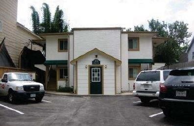 Building Photo - 1603 Welch St
