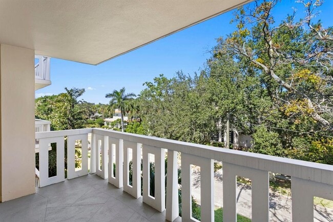 Foto del edificio - 1200 N Shore Dr NE