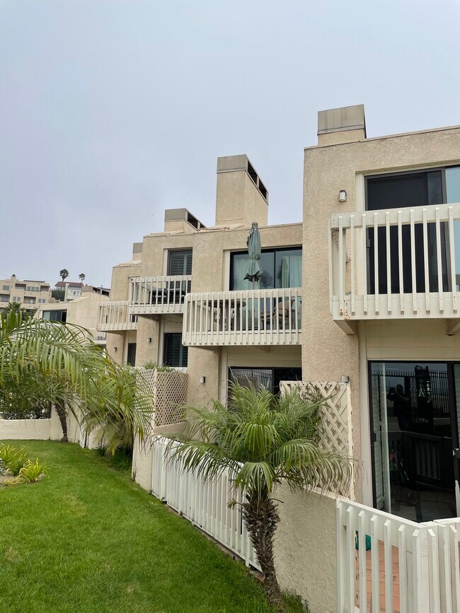 Foto del edificio - 7301 Vista del Mar