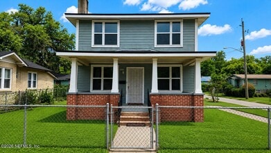 Building Photo - 346 Acosta St