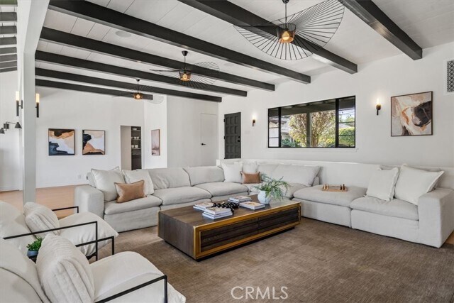 Building Photo - 19 Wideloop Rd