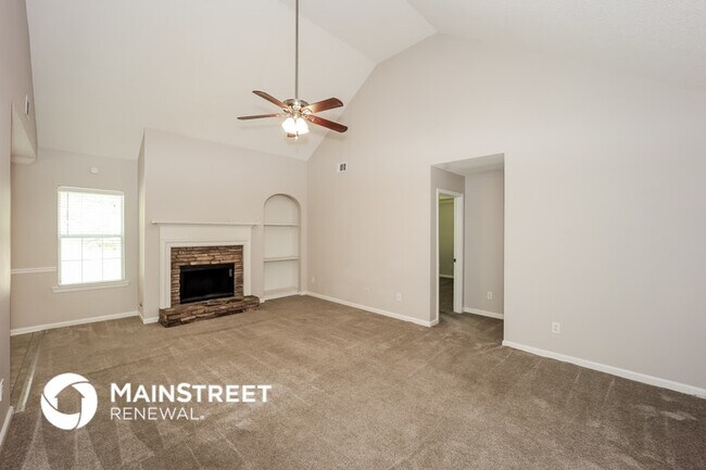 Foto del edificio - 714 Rosewood Cir