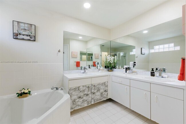 Building Photo - 12340 SW 144th Ter