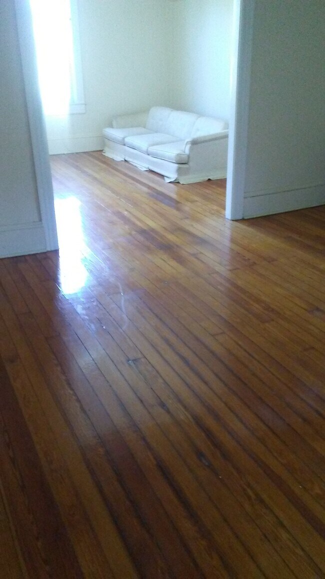 dining room - 117 6th St