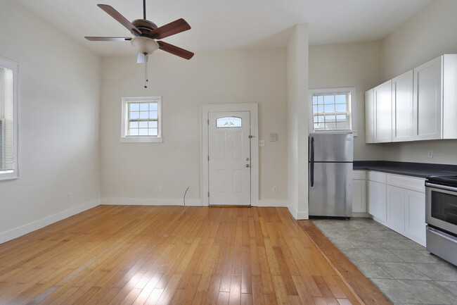 Building Photo - 1738 Henriette Delille St