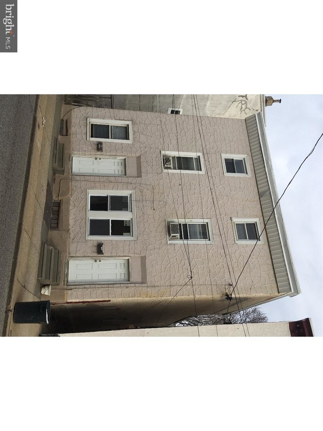 Primary Photo - 4733 Umbria St
