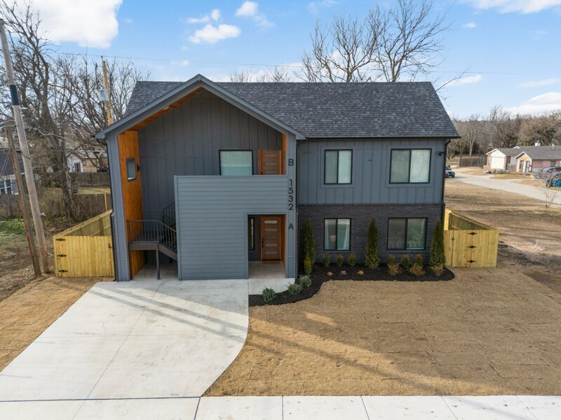 Foto principal - 1532 N Madison Ave