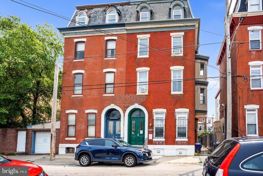 Primary Photo - 1005 N 6th St