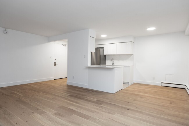 Building Photo - 47-49 Riverwood Parkway