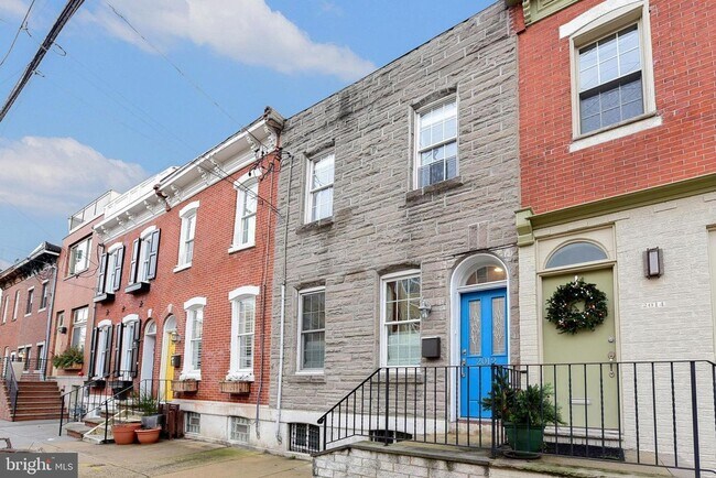 Photo - 2012 Carpenter St House