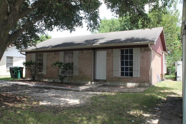 Building Photo - 3134 Woodmont Dr