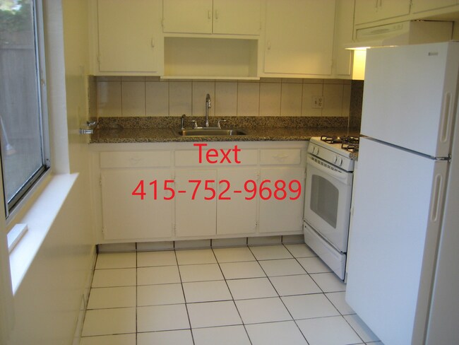 Building Photo - 26223 Gamboa St