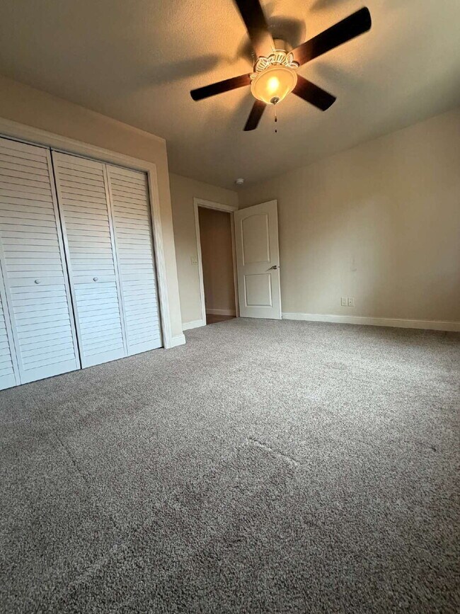 Foto del edificio - Modern 2 Bed, 2 Bath Duplex in Laurel