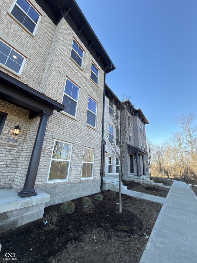 Foto del edificio - 17738 Noel St