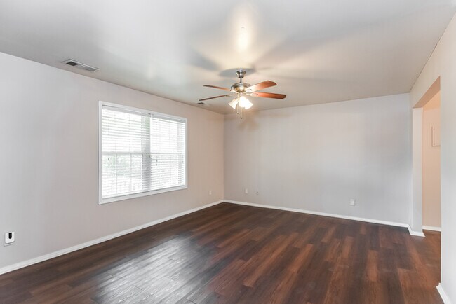 Building Photo - 4163 Brownsville Rd