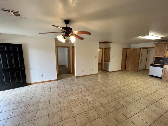 Foto del edificio - 2722 Ryan Rd