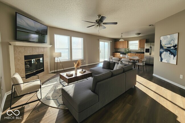 Foto del edificio - 3415 Spring Wind Ln