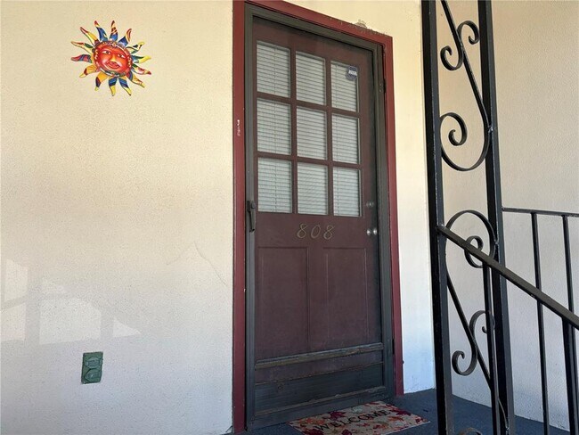 Foto del edificio - 200 St Andrews Blvd