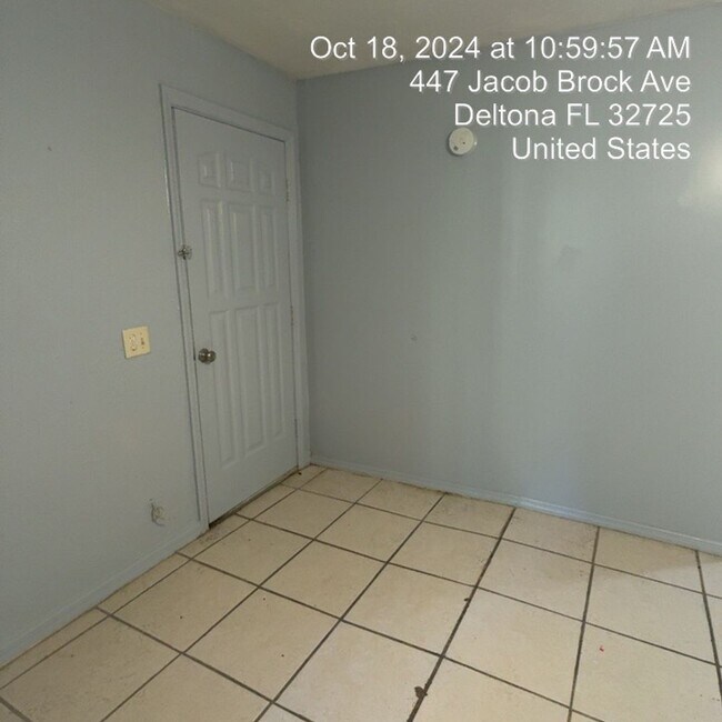 Foto del edificio - Historical Area,  utilities included!  Call Sheila C 407-687-7900 CARE FREE Living