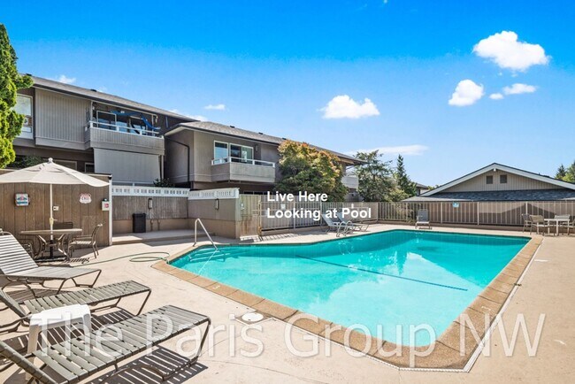 Foto del edificio - Beautiful Downtown Bellevue 819sf 2BR Cond...