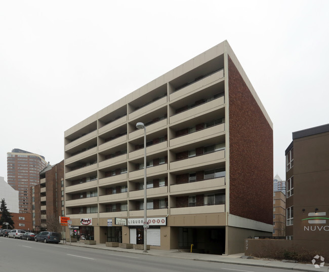 Photo du bâtiment - Sutton Place