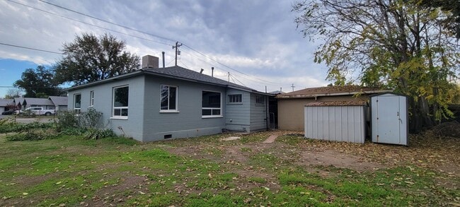 Building Photo - Anderson Home With Lots Of Character!  2 Bedroom 1 Bath With Carport and Shop