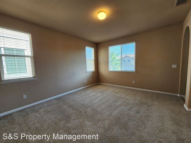 Building Photo - 4 br, 3 bath House - 10250 Juliana Way