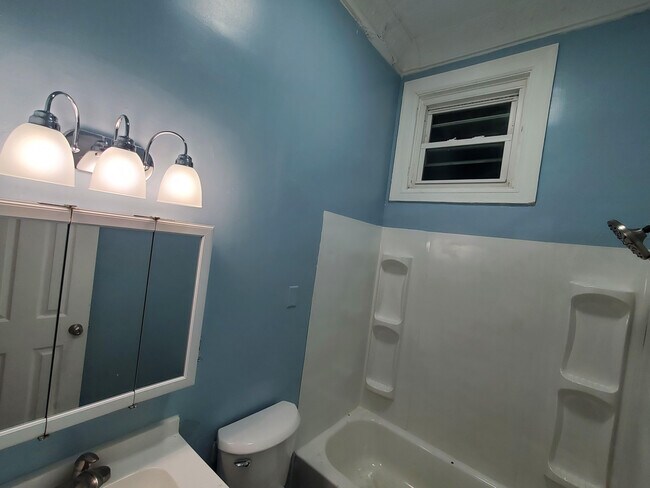 Foto del edificio - 552 Larimer Ave