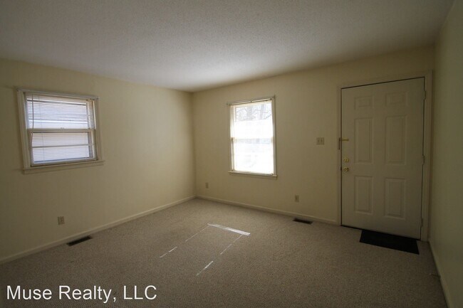 Foto del edificio - 3 br, 1 bath House - 1680 W Lakewood Drive