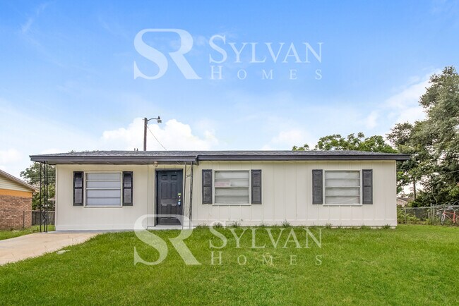 Building Photo - Life Just Got Better!