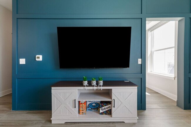 Foto del edificio - 28294 Ferry Rd