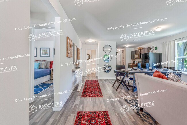 Building Photo - 815 W Ave Z