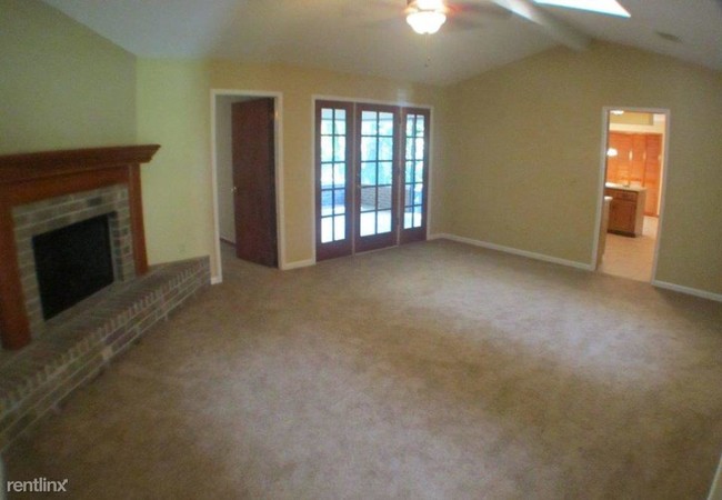 Building Photo - 2766 Pebbleridge Ct