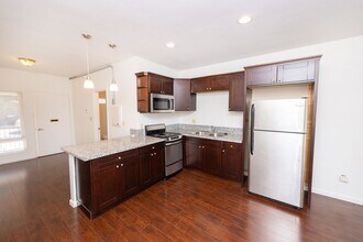 Building Photo - 8047-49 La Mesa Blvd