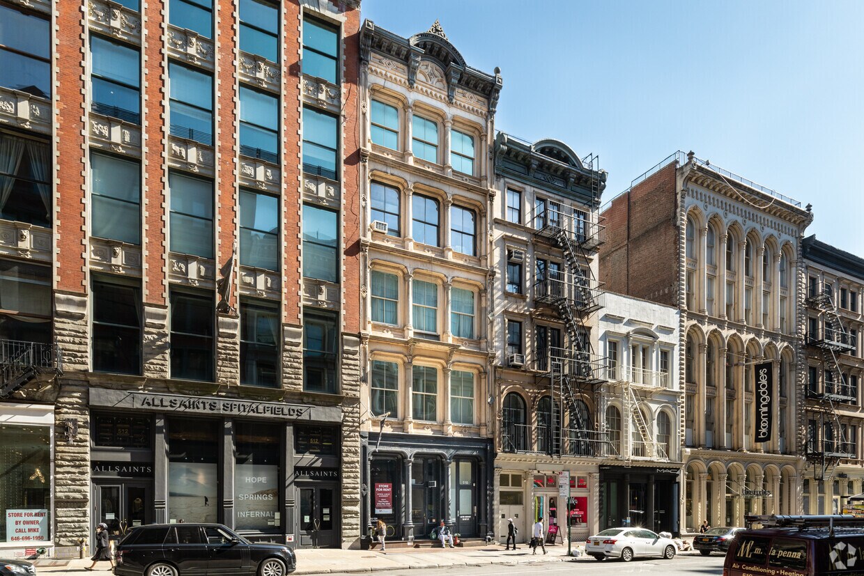 Exterior - 510 Broadway