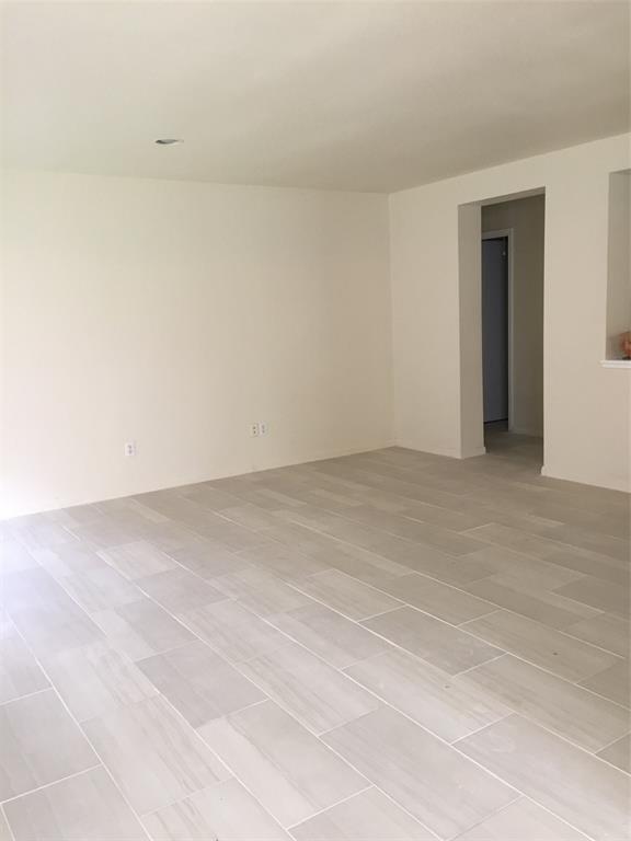 Building Photo - 12030 Christophers Walk Trail