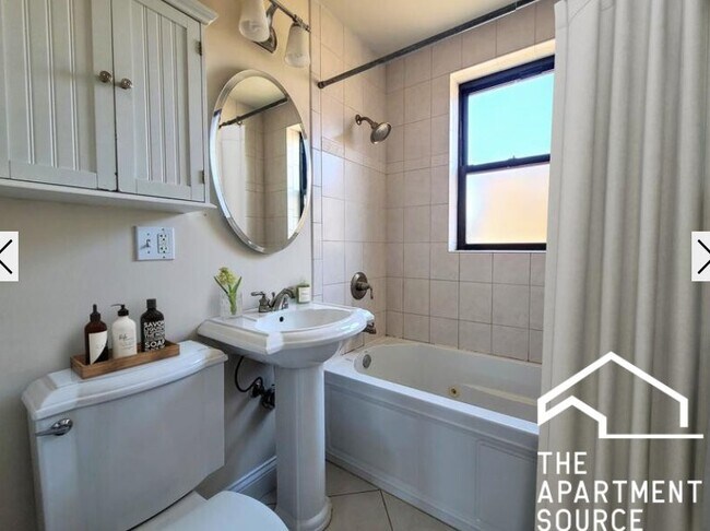 Photo - 750 W Addison St Apartment