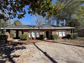 Building Photo - 3001 Old Houston Rd